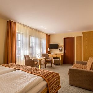 Deluxe Zimmer mit Kingsize-Bett